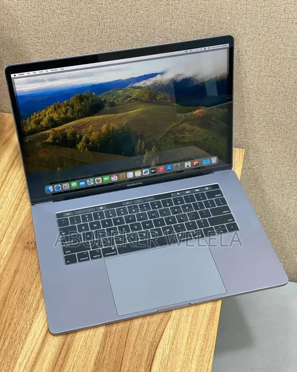 Laptop Apple MacBook Pro 2019 4GB Intel Core i9 SSD 512GB