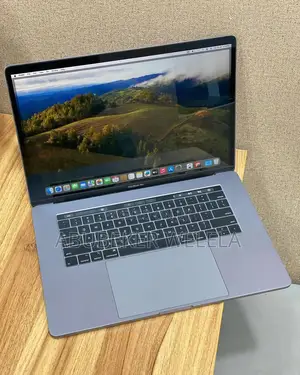 Laptop Apple MacBook Pro 2019 4GB Intel Core i9 SSD 512GB