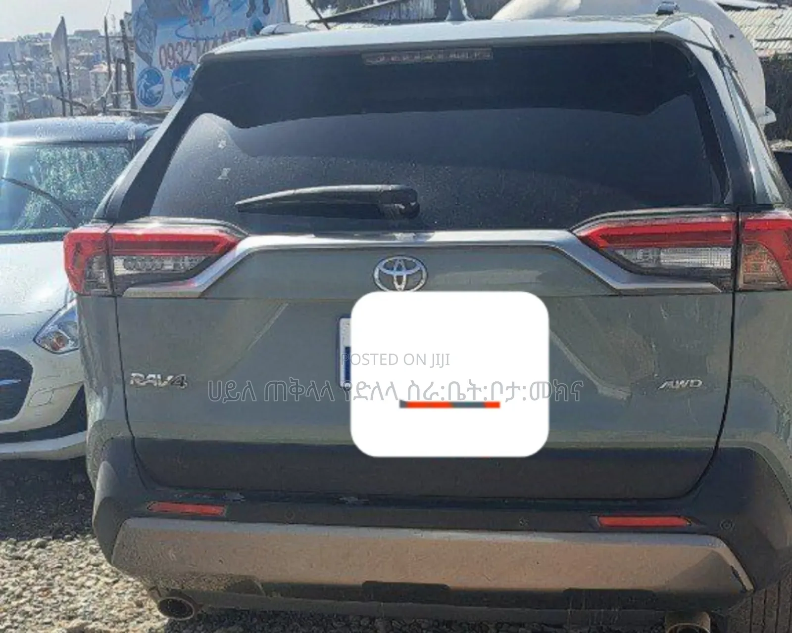 Toyota RAV4 LE 2021 Green