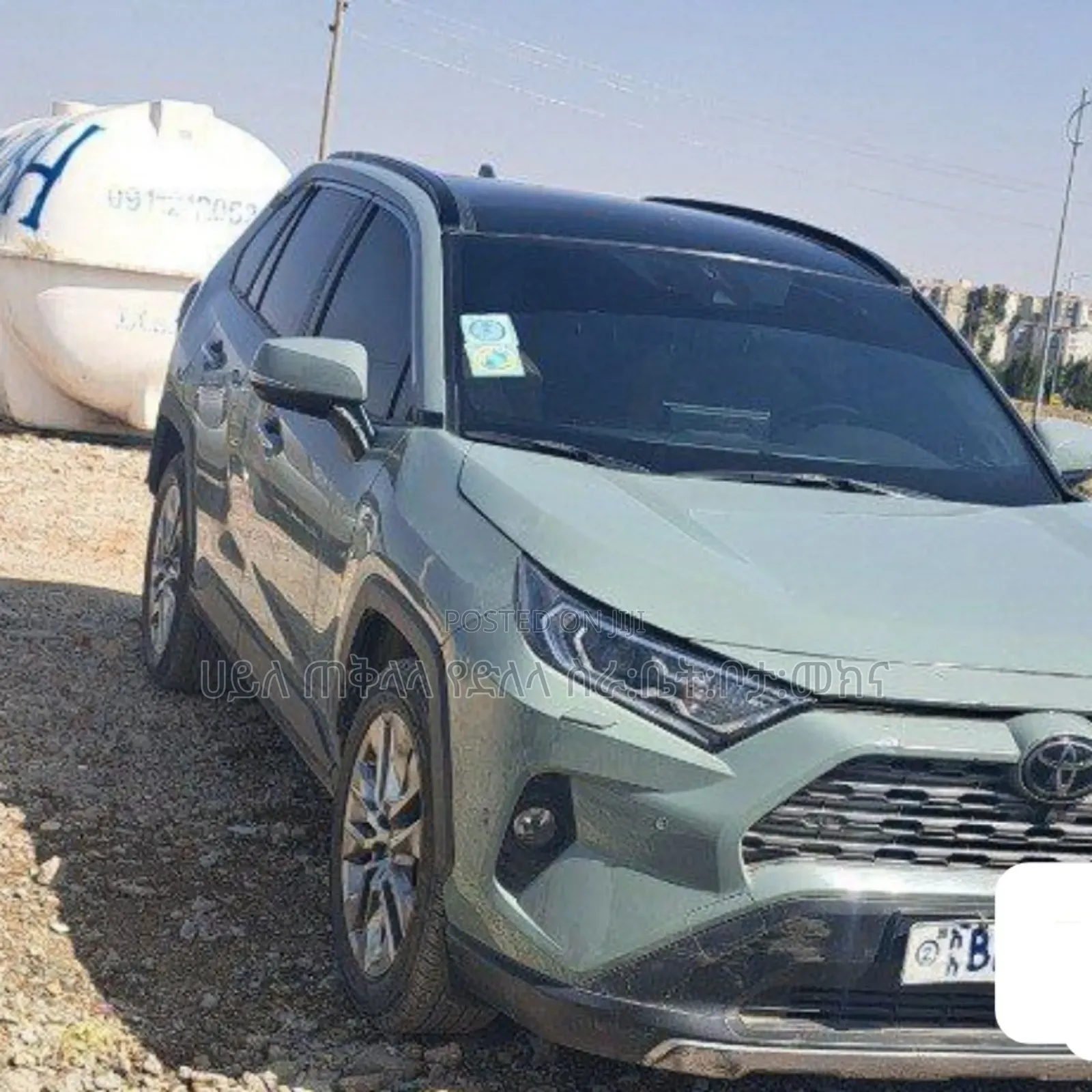 Toyota RAV4 LE 2021 Green