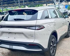 New BYD Seal DM-i 2025 Gold