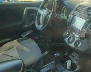 Toyota RAV4 2011 Gray