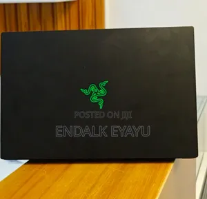 New Laptop Razer Blade 16GB Intel Core i7 SSD 512GB