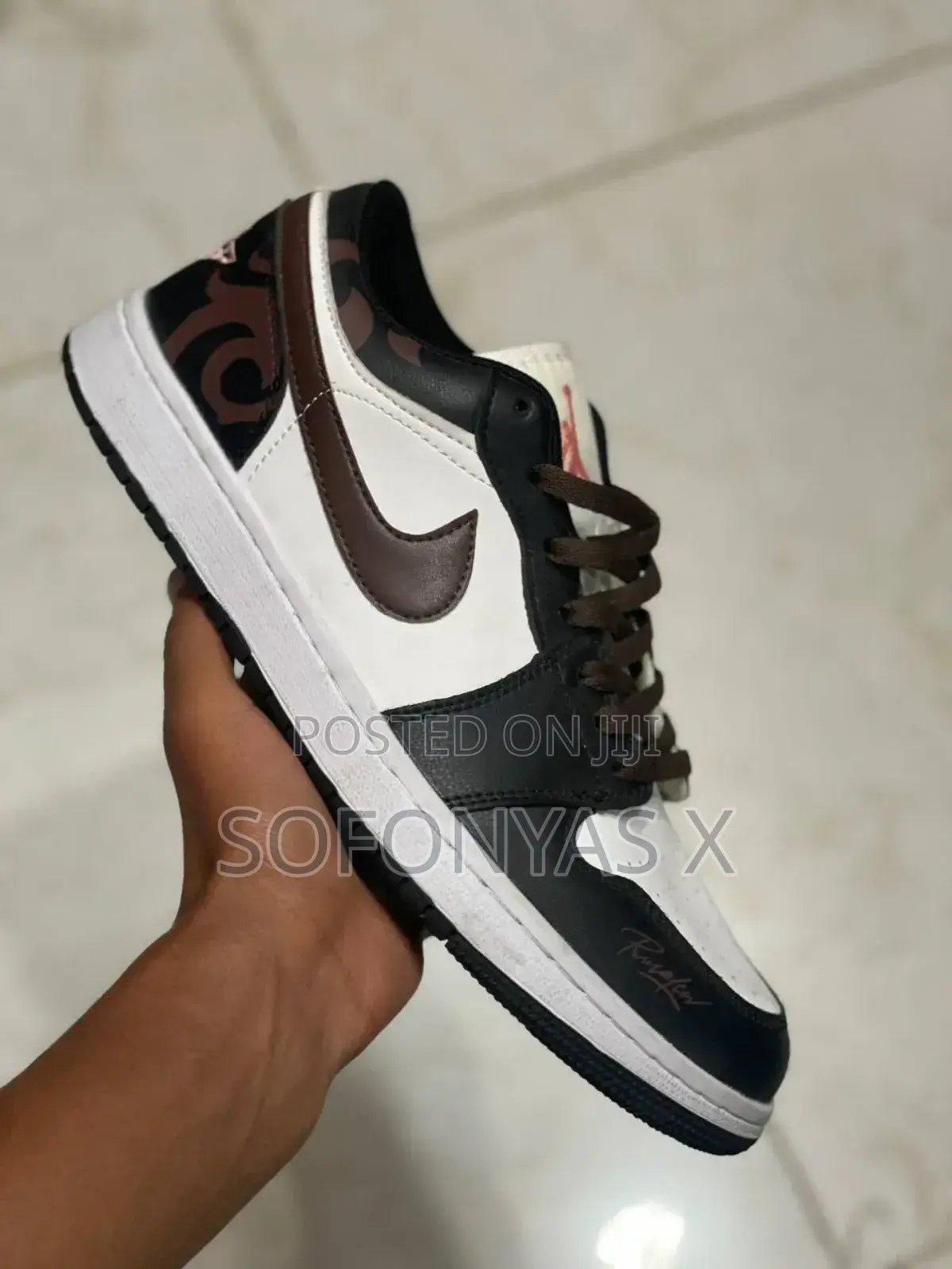 Air Jordan 1 Low Dunk