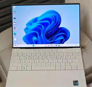 New Laptop Dell XPS 13 32GB Intel Core i7 SSD 1T