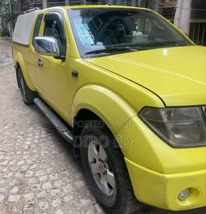 Nissan Navara 2.5 2006 Yellow