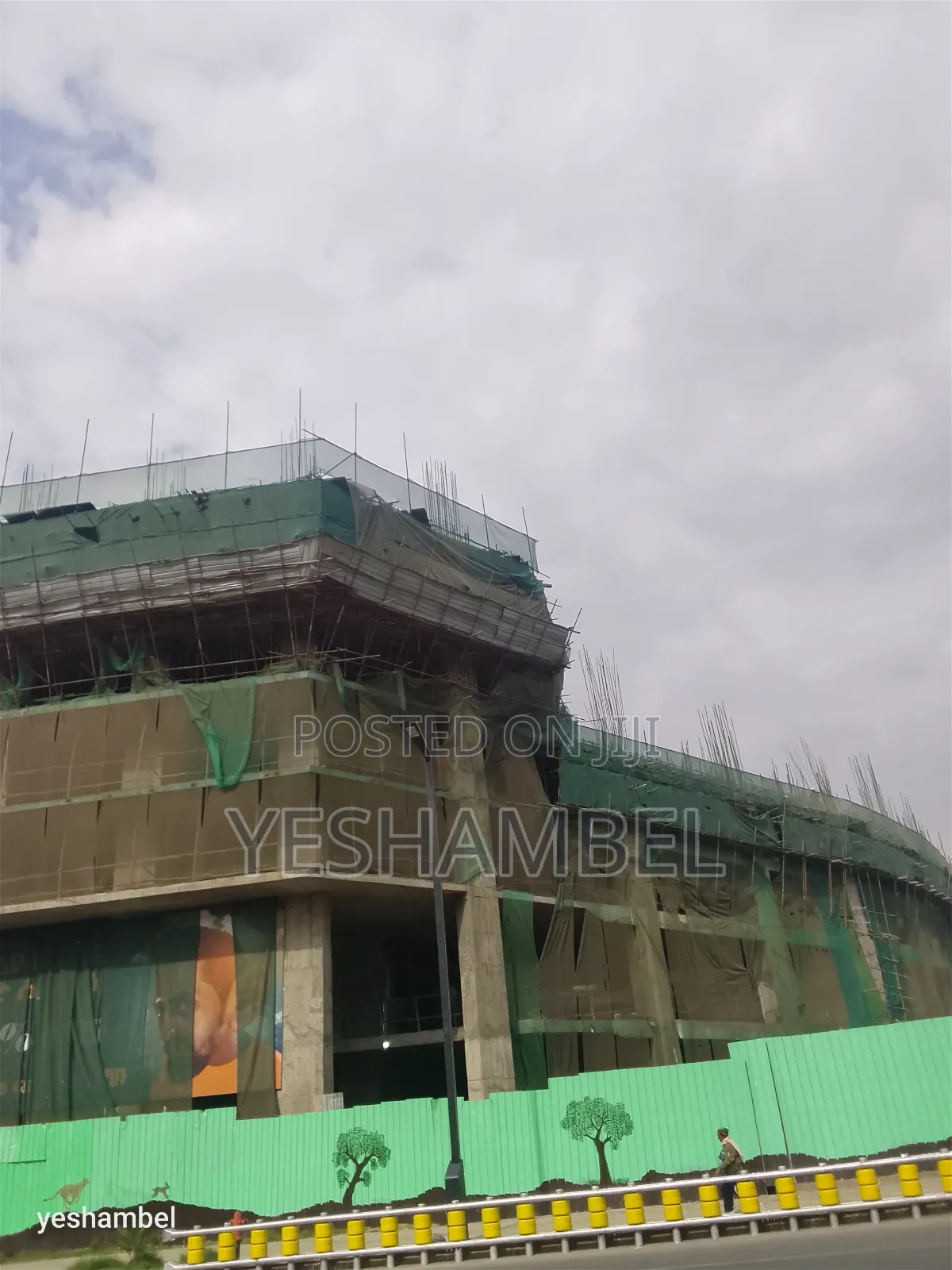 3bdrm Apartment in Jenboro Realstate, Lideta for sale