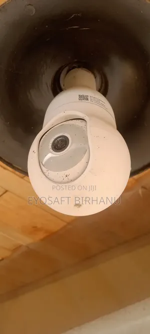 Smart Security Camera That Plug Into Bulb