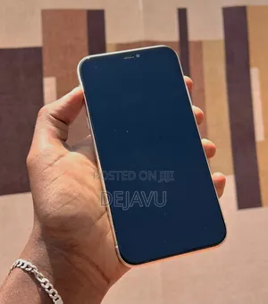 Apple iPhone 13 128 GB Red