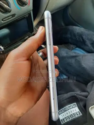 Apple iPhone 11 64 GB Purple