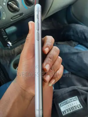 Apple iPhone 11 64 GB Purple