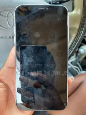 Apple iPhone 11 64 GB Purple