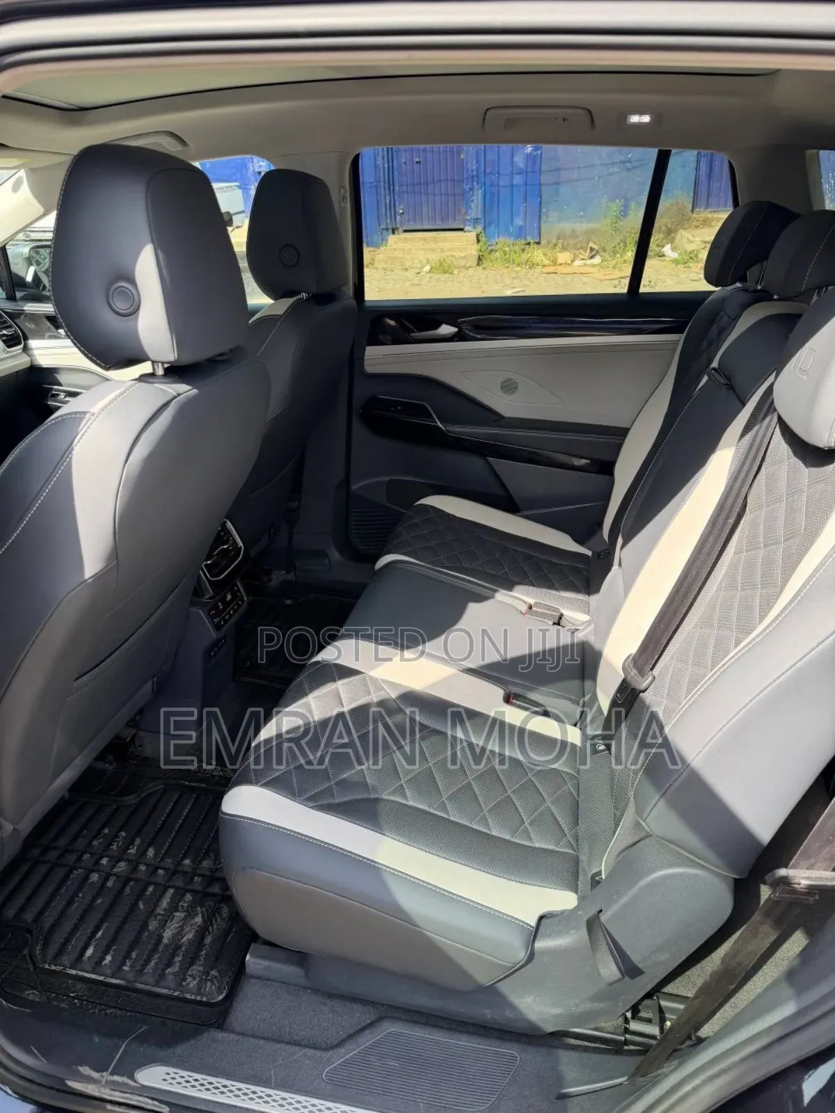 Volkswagen ID.6 2022 Blue