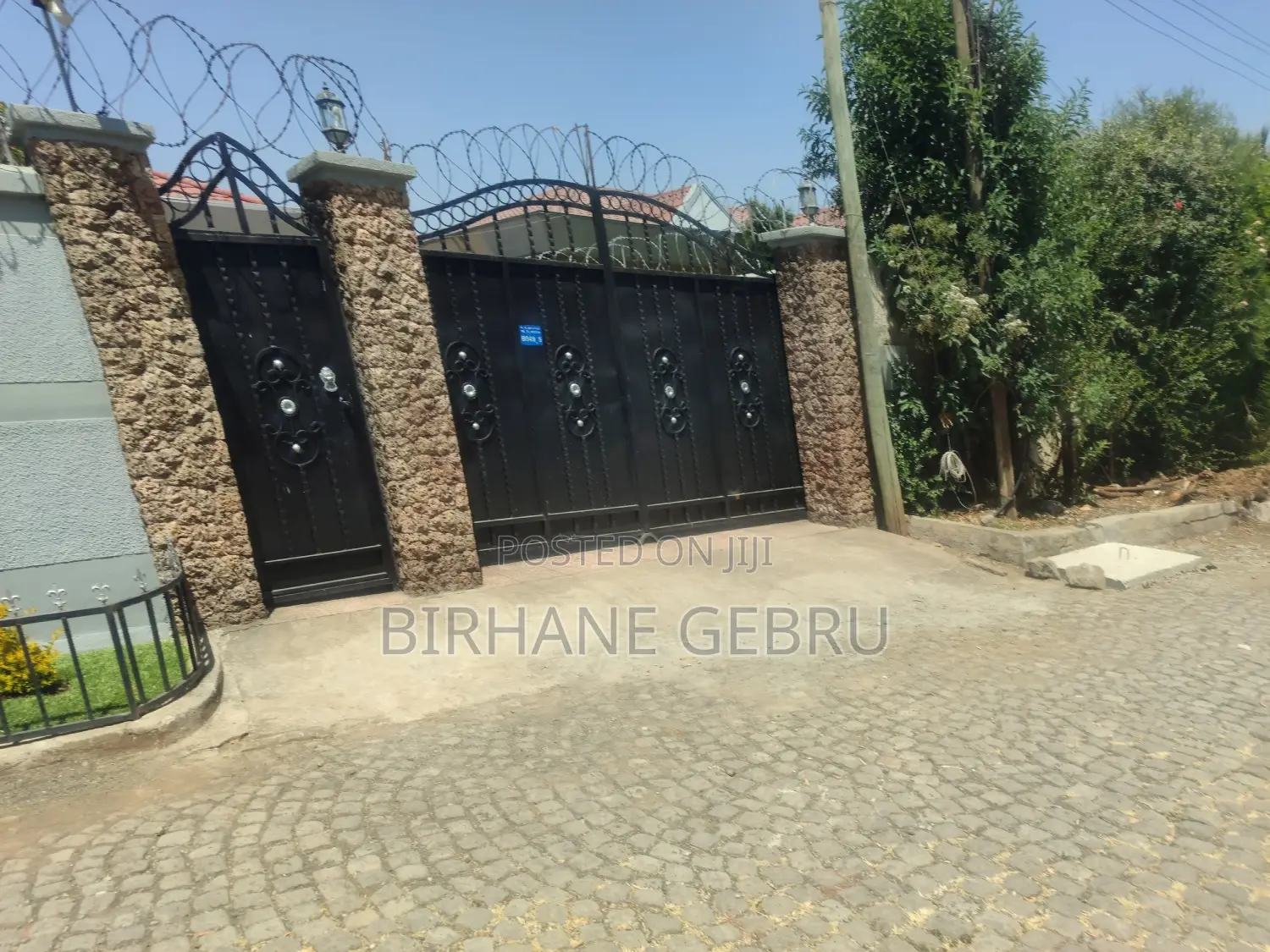 7bdrm Villa in Villa House, Bole for sale