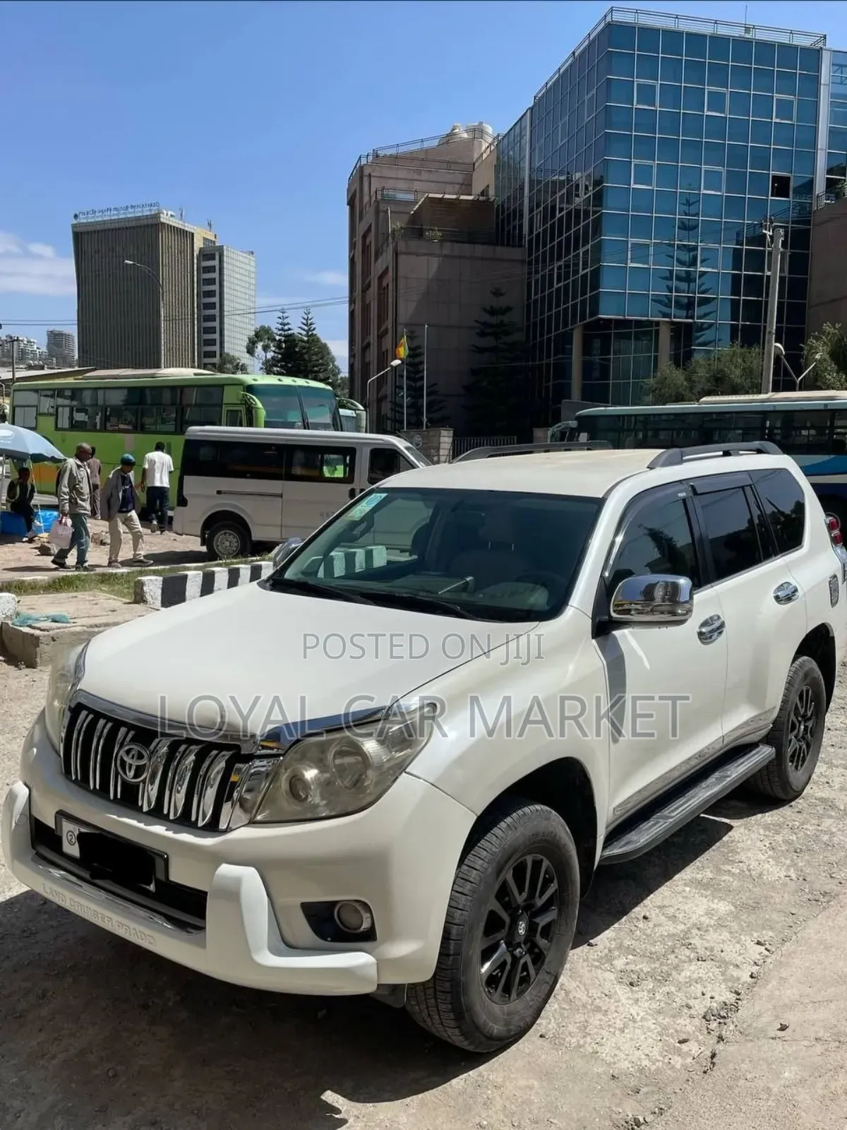 Toyota Land Cruiser Prado 2011 White