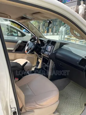 Toyota Land Cruiser Prado 2011 White