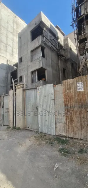 8bdrm House in Ayat, G+3 House For, Bole for sale