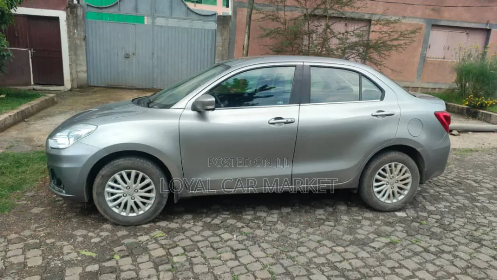 Suzuki Dzire 2022 Gray