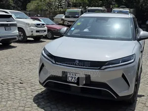 BYD Yuan Up 2025 Silver