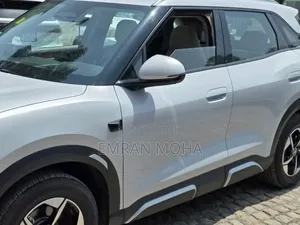 BYD Yuan Up 2025 Silver