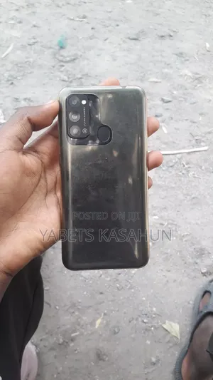 Itel S17 S661W 16 GB Black