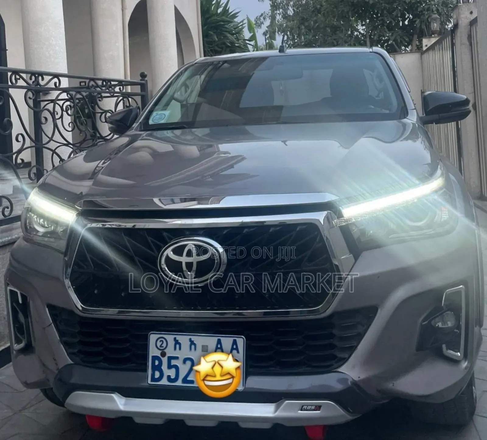 Toyota Hilux 2020 Gray
