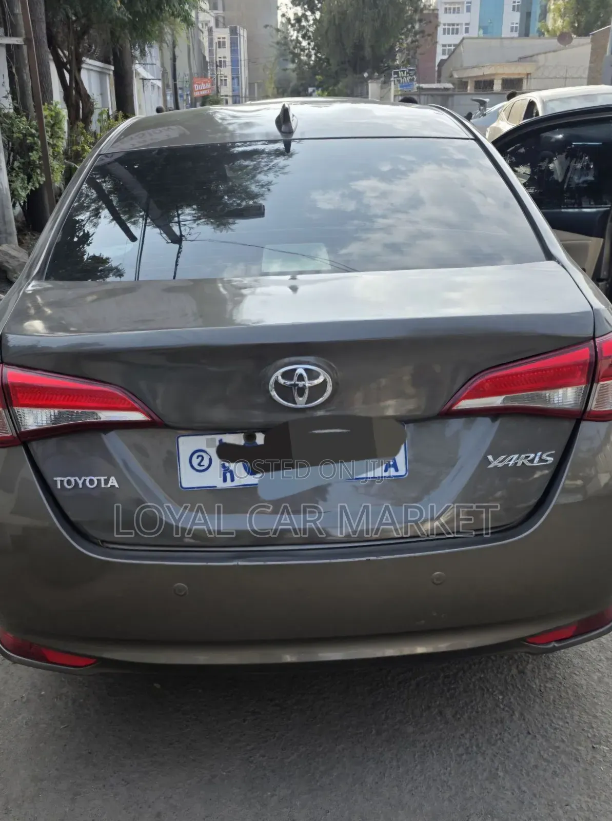 Toyota Yaris 2021 Gray