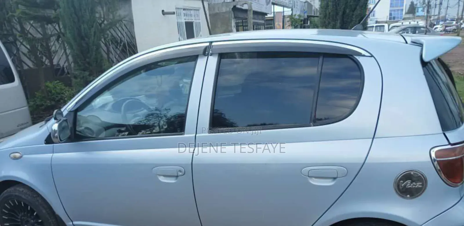 Toyota Vitz 2004 Silver