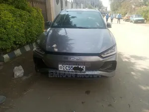 BYD E2 43 kWh 94 hp FWD 2025 Gray