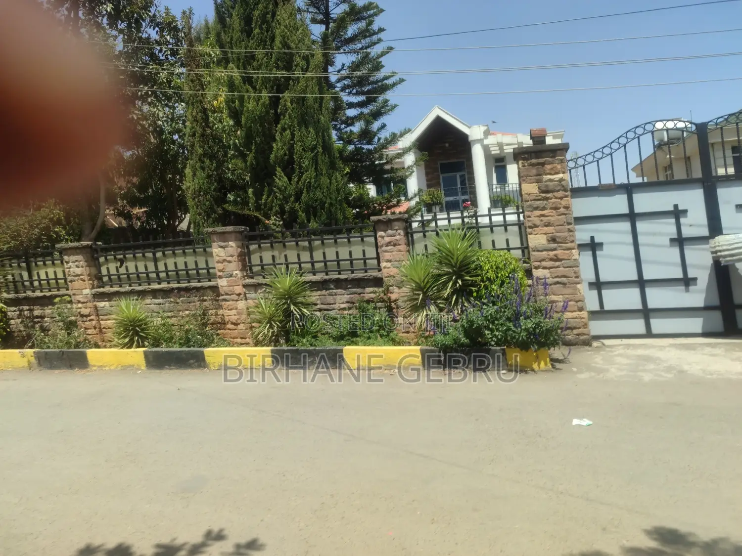 5bdrm House in G+1 House, Bole for sale