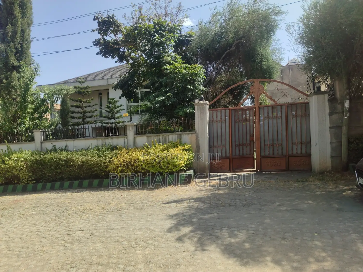 5bdrm House in G+1 House, Bole for sale