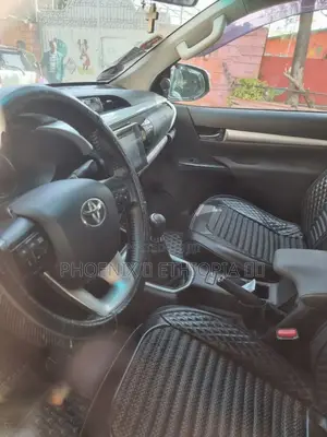 Toyota Hilux 2019 Gray