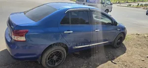 Toyota Yaris 2010 Blue