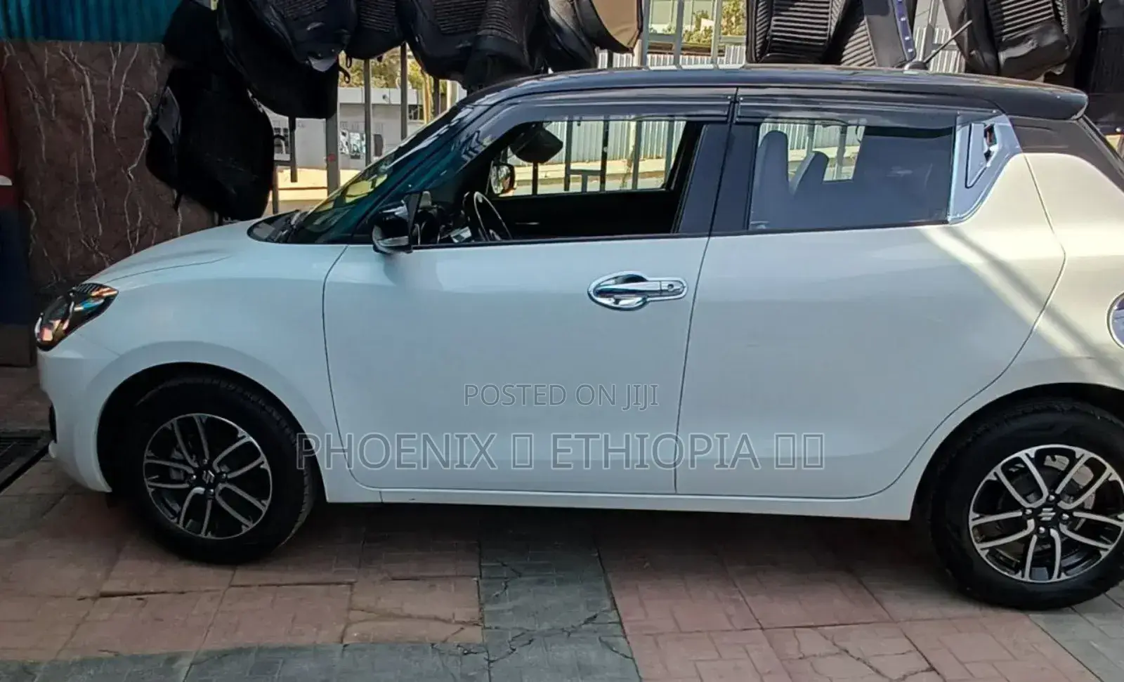 Suzuki Swift 2022 White