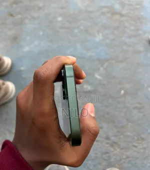 Apple iPhone 13 128 GB Green