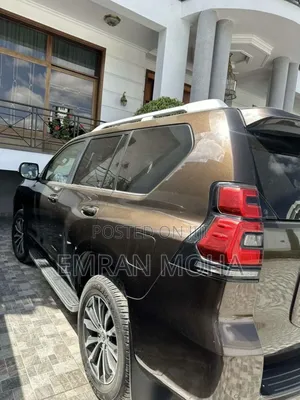 Toyota Land Cruiser Prado 2018 Brown