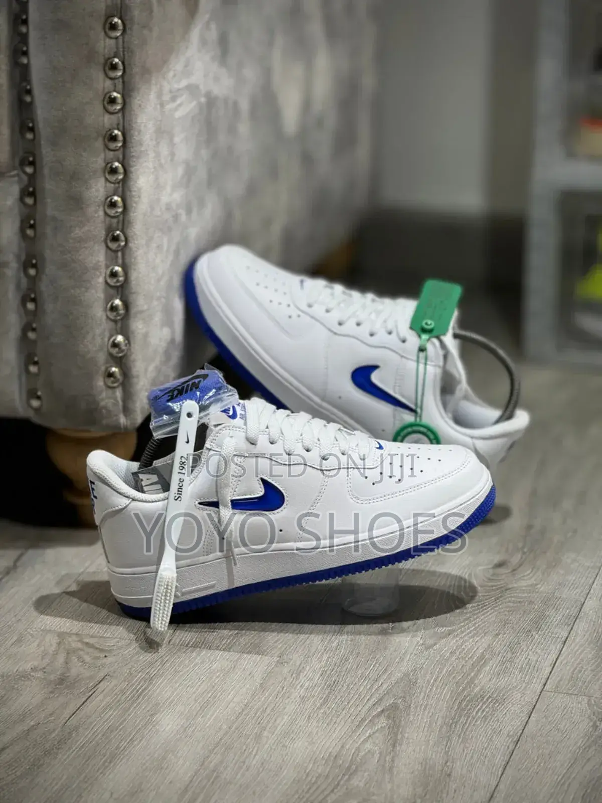 Nike Air Force 1low’Clour of the Month’White/Blue Hyper Royal Sneaker