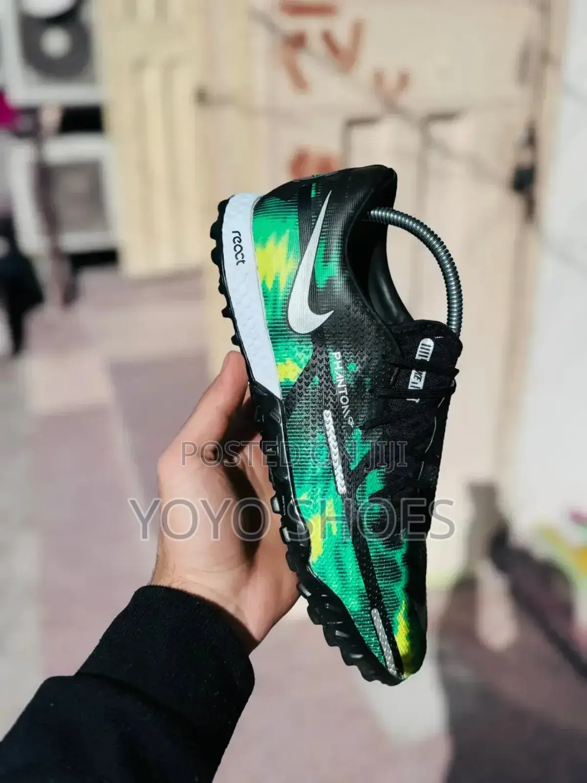 Nike Phantom ’’Shock Wave’’Multicolored Foot Ball Shoes