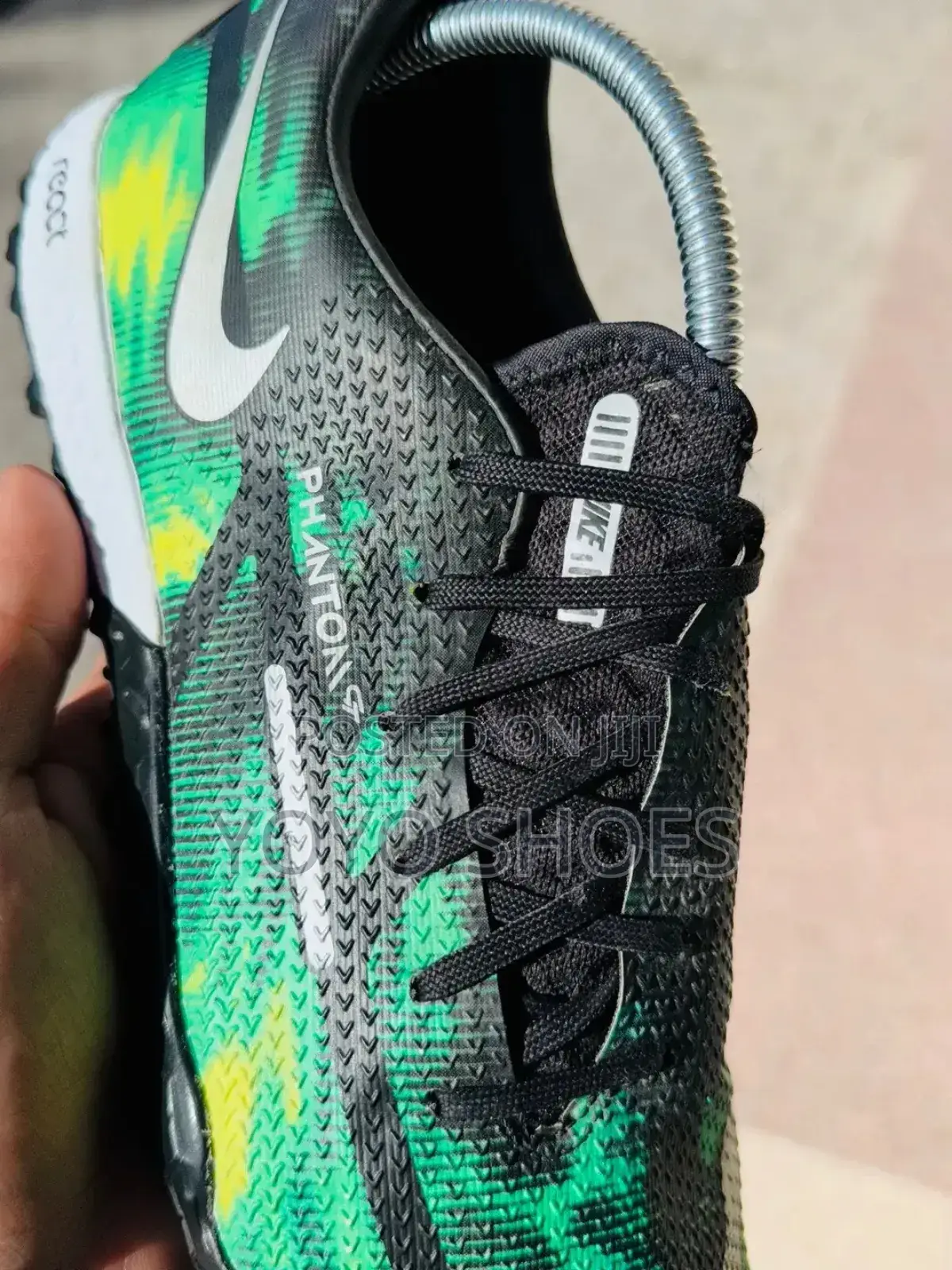 Nike Phantom ’’Shock Wave’’Multicolored Foot Ball Shoes