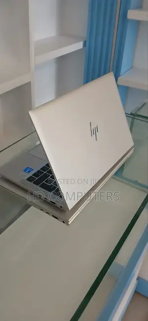 New Laptop HP EliteBook 840 G7 8GB Intel Core i5 SSD 512GB