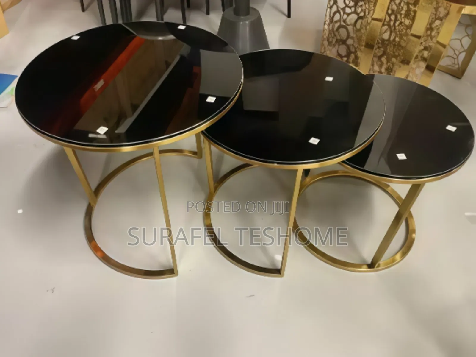 አስደናቂ ኮፊ ቴብሎች – Epoxy-Made Coffee Tables