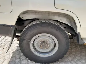 Toyota Land Cruiser 2018 White