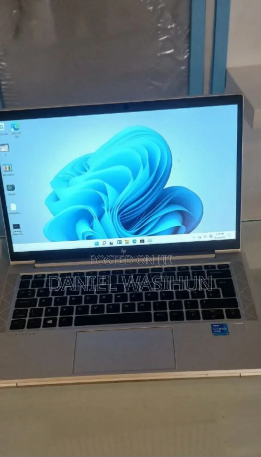 New Laptop HP EliteBook 830 G8 8GB Intel Core i5 SSD 512GB