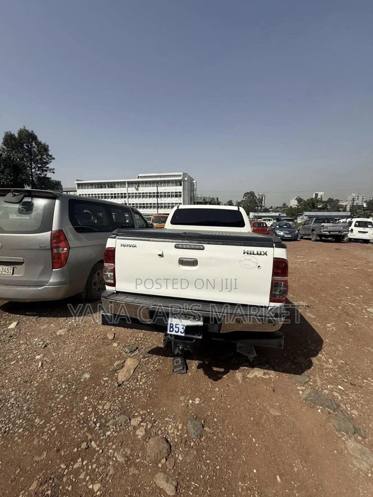 Toyota Hilux 2014 White