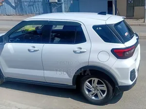 New Toyota Raize 2023 White