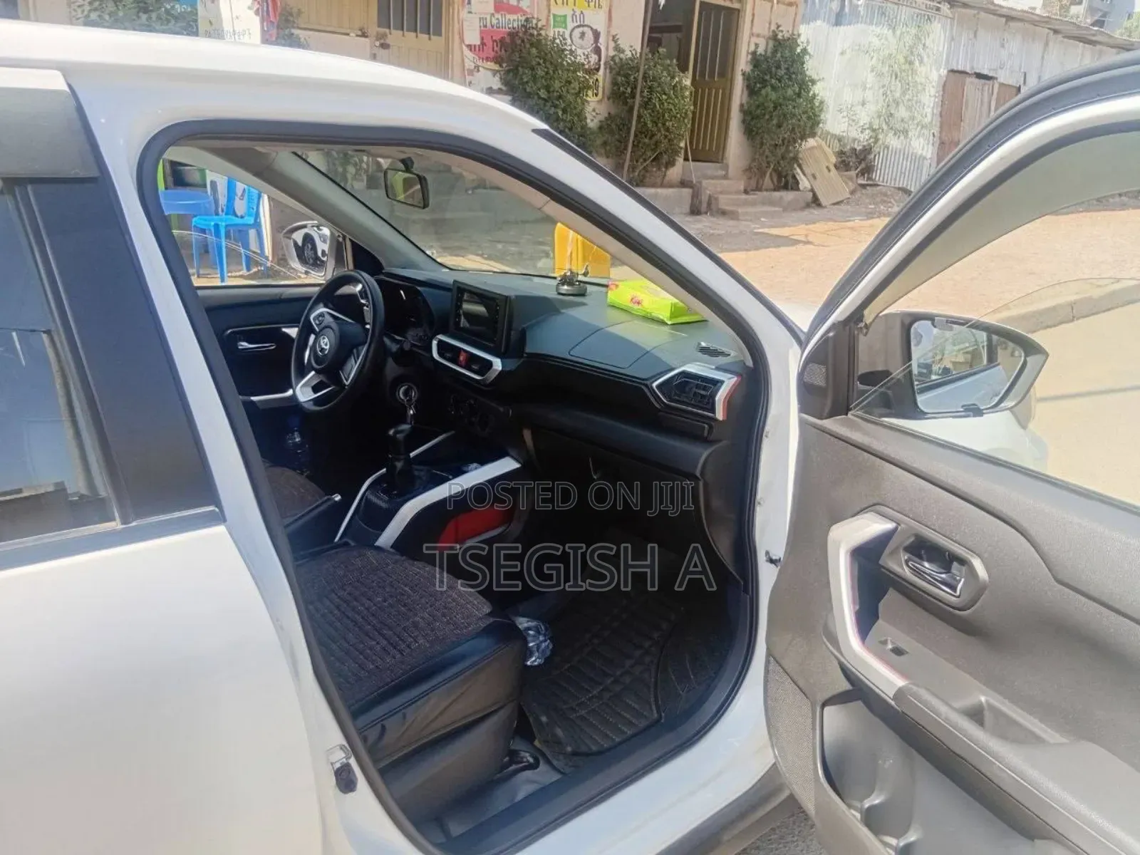 New Toyota Raize 2023 White