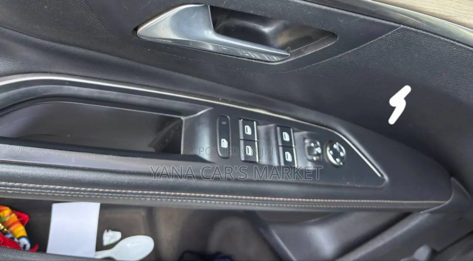 Peugeot 5008 2021 White