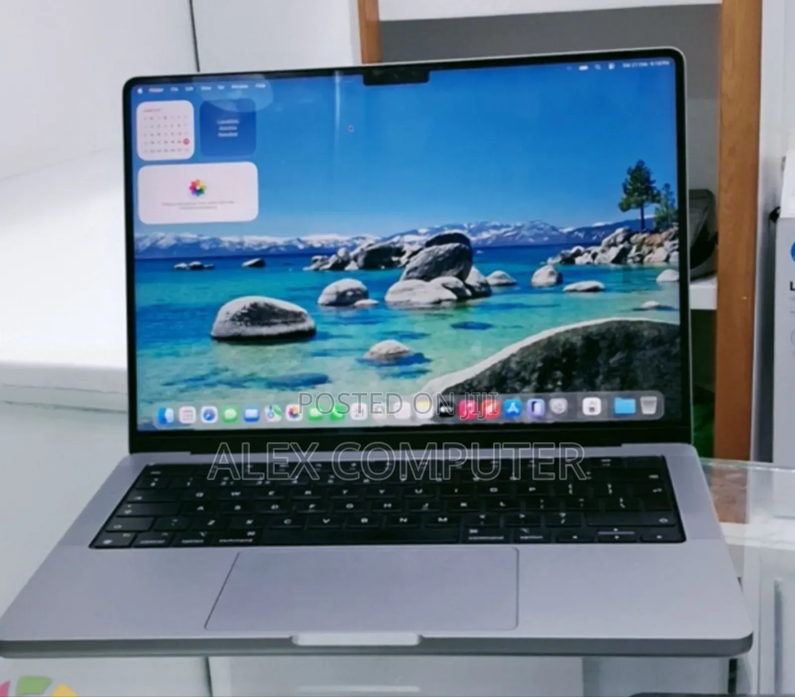 New Laptop Apple MacBook Pro M1 16GB Apple M1 Pro SSD 1T