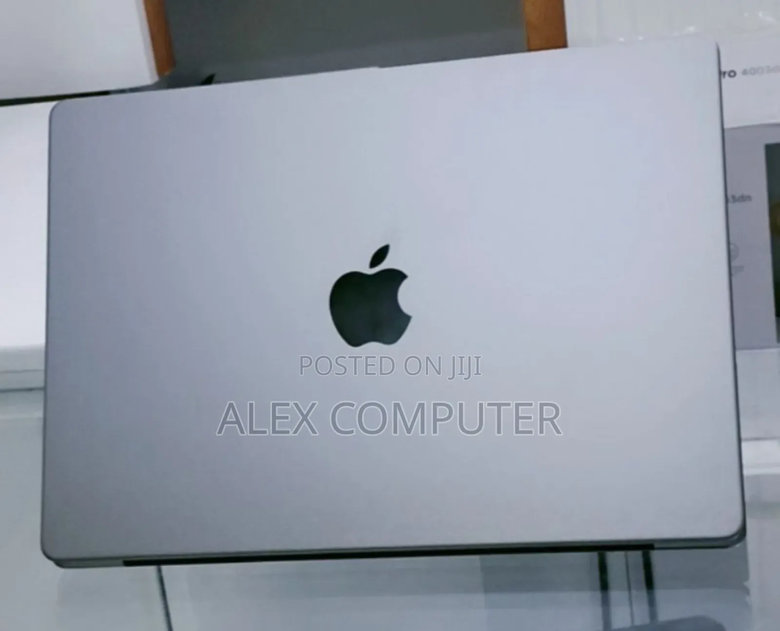 New Laptop Apple MacBook Pro M1 16GB Apple M1 Pro SSD 1T