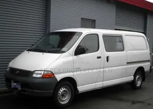 Toyota HiAce 2001 White